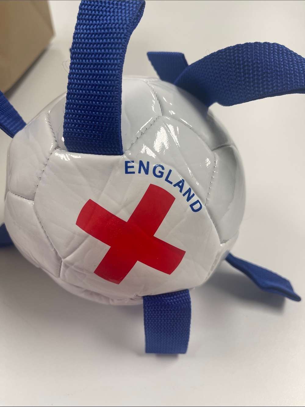 ONEPAW England Cross Soccer Dog Toy